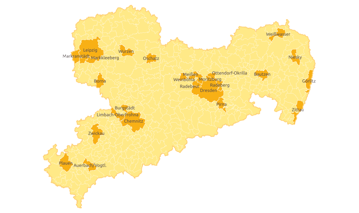 Eine gelbe Sachsenkarte auf der die Mitgliedskommunen orange eingefärbt sind.